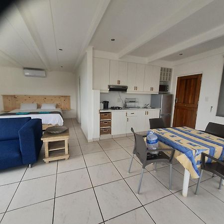 Aqua 180 Villa Пенингтън Екстериор снимка
